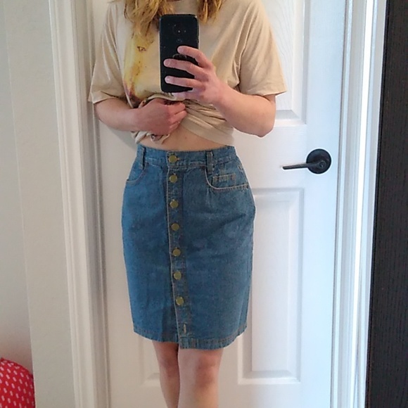 2/$20 - Vintage Jean Skirt - Picture 3 of 8